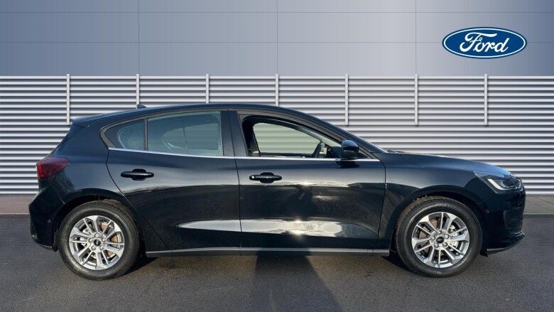 Ford Focus 1.0 EcoBoost Hybrid mHEV 155 Titanium 5dr Auto Petrol Hatchback